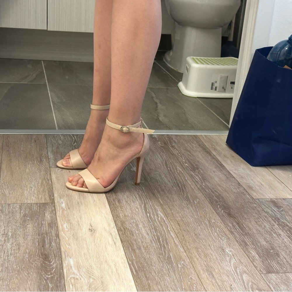 BCBGMAXAZRIA Elegant Cream Ankle Strap Heels
